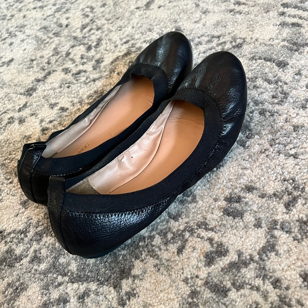 Banana republic black flats